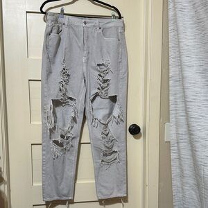 American Eagle Outfitters Light Gray Distressed Boyfriend Jeans